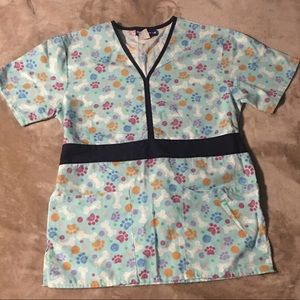 MedWear Paw Print Scrub Top!